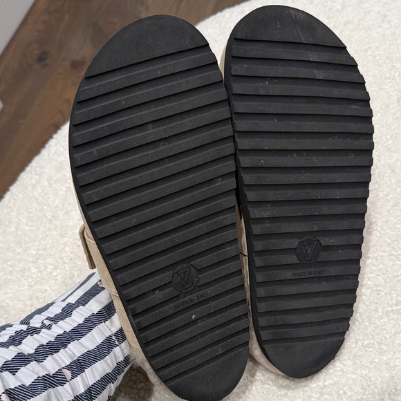 Louis Vuitton Women's Beige Shearling Slip-On Mules - Picture 6 of 8